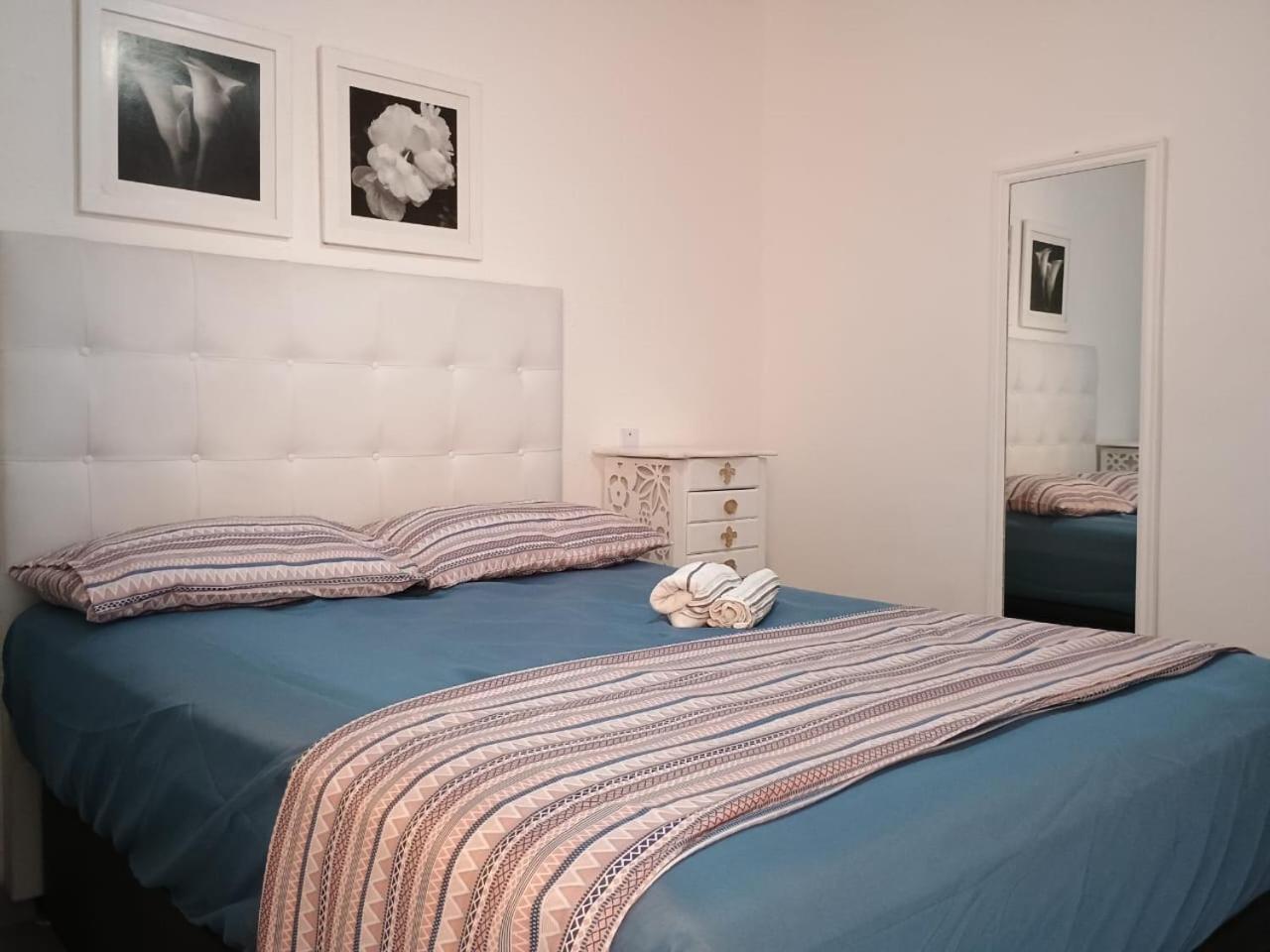 Apartamento Charmoso Em Frente A Praia Em Cabo Frio Esterno foto
